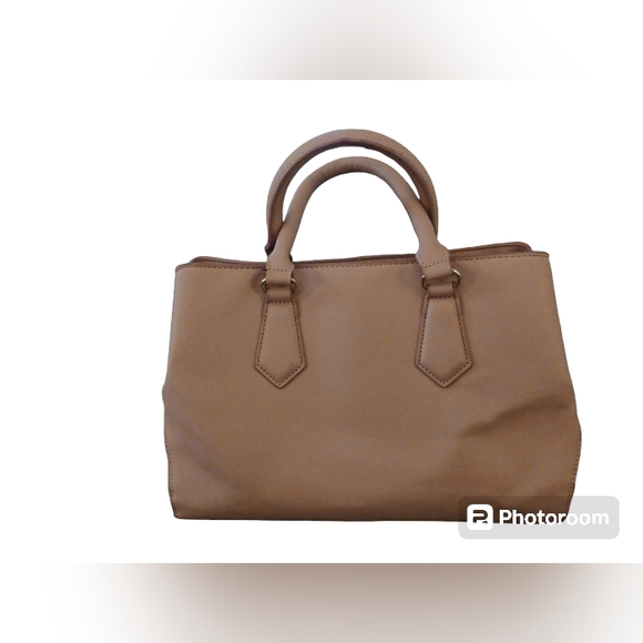 NWOT Steve Madden handbag. Womens. Color: Blush With shoulder strap. - Picture 12 of 16